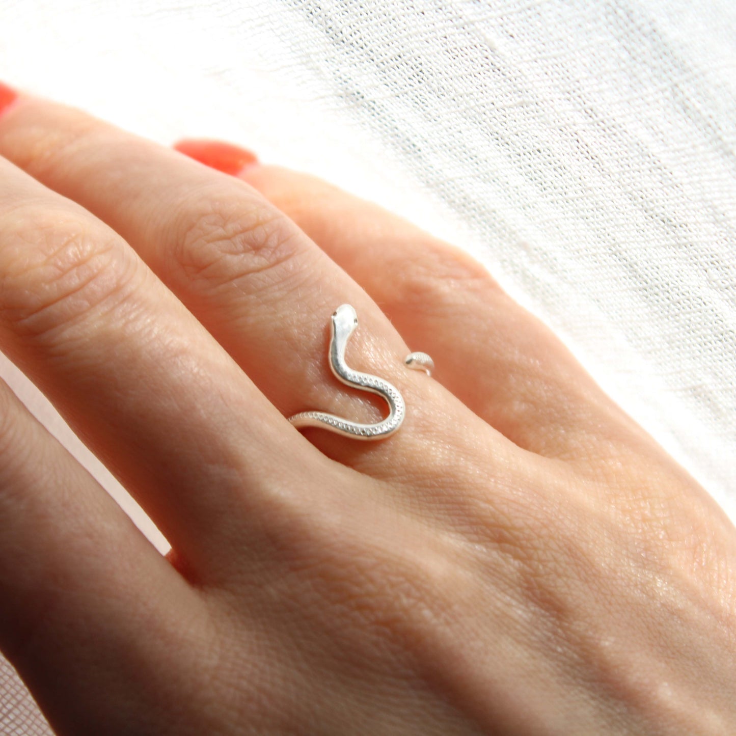 Fluid Snake Ring - Silver