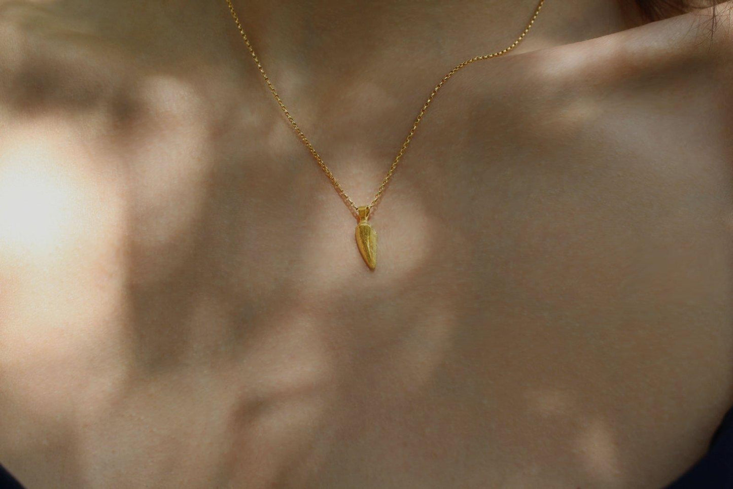 Raptor Tooth Necklace - 9ct Gold - Brotheridge
